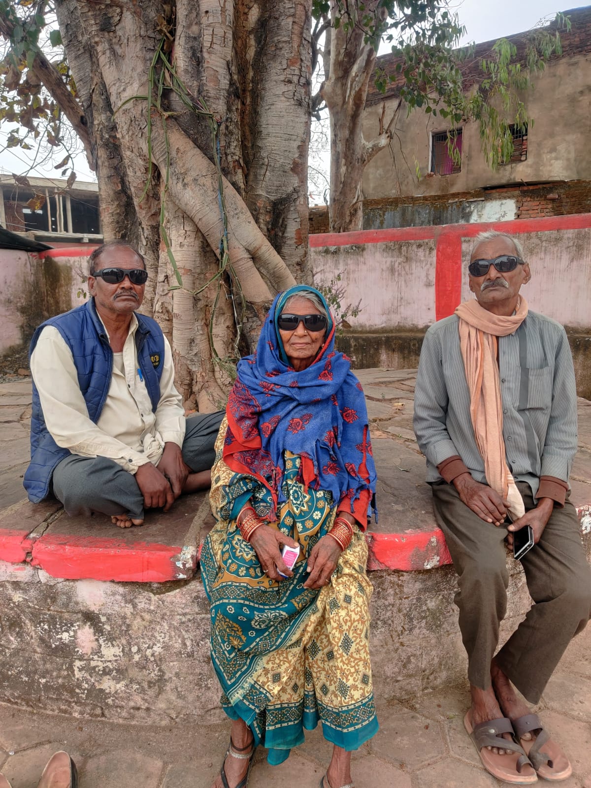 निः शुल्क मोतियाबिंद ऑपरेशन व लेंस प्रत्यारोपण